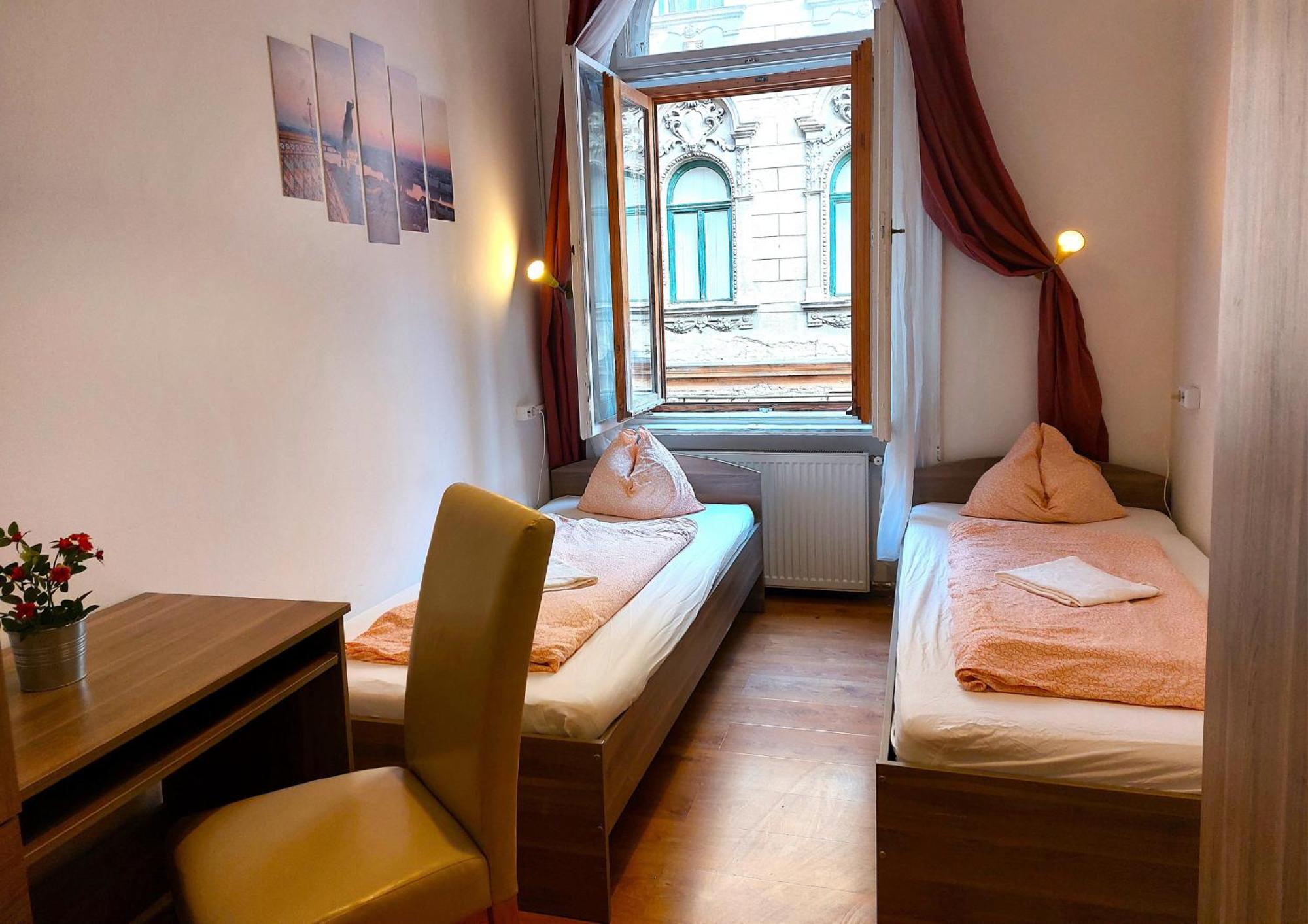 Goodmo Budapest Smart Rooms Esterno foto